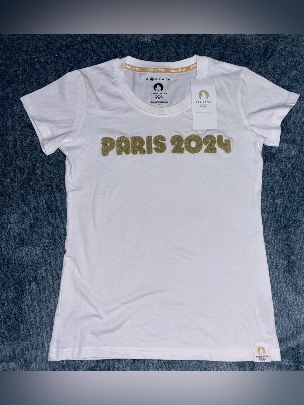 NWT Official “Paris 2024” Olympic Games Bouclé Logo Women’s Tee Size Small